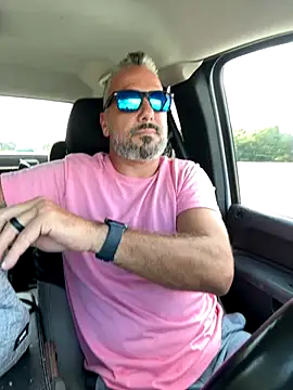 Snapshot of tattedNitalian chatting on 09/14/25, 08:42 tattedNitalian online show from 09/14/25, 08:42