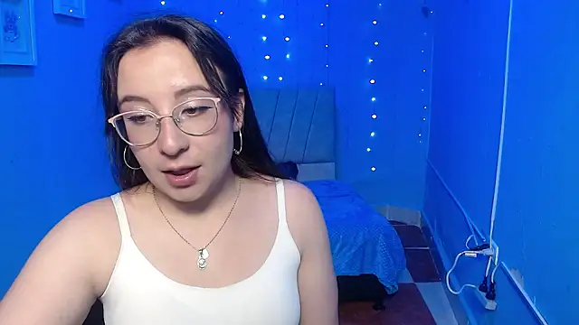 mia 778 online show from 12/22/25, 01:33