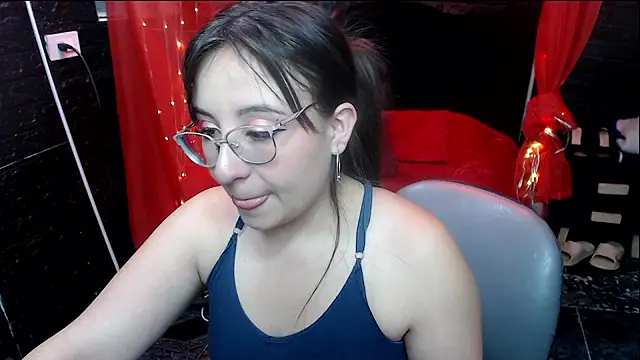 mia 778 online show from 10/21/25, 01:21