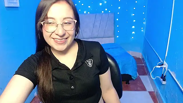 mia 778 online show from 12/18/25, 02:21