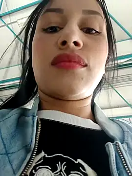 Snapshot of Billie_Eilish chatting on 09/30/25, 06:47 Billie Eilish online show from 09/30/25, 06:47