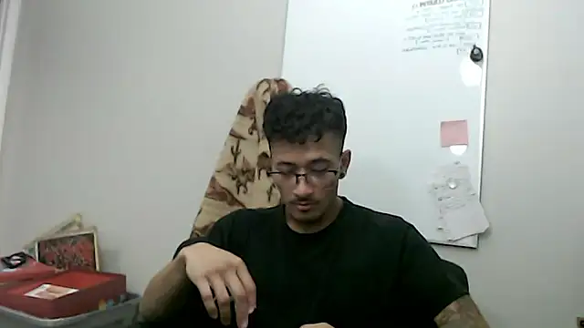 tanjir020 online show from 02/15/26, 12:37