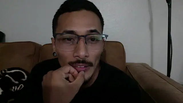 tanjir020 online show from 10/02/25, 07:56