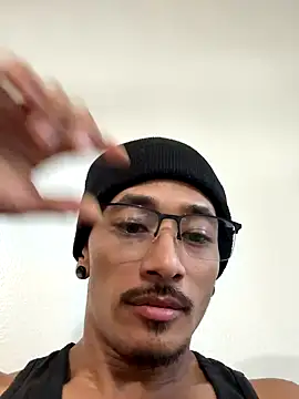 tanjir020 online show from 11/13/25, 10:52