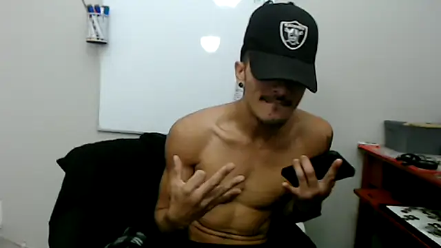 tanjir020 online show from 02/10/26, 06:29