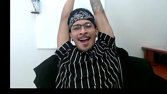 tanjir020 online show from 02/05/26, 09:43