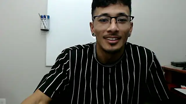 tanjir020 online show from 02/12/26, 08:14