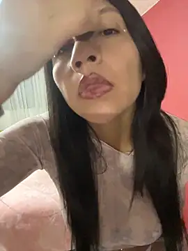 Bamby milflatina online show from 09/18/25, 12:02