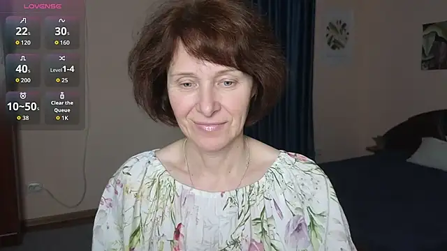 Snapshot of Lia_Tito chatting on 11/13/25, 06:28 Lia Tito online show from 11/13/25, 06:28