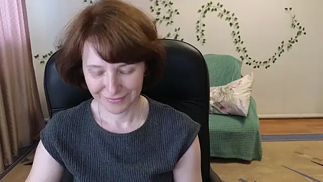 Lia Tito online show from 05/25/26, 01:32