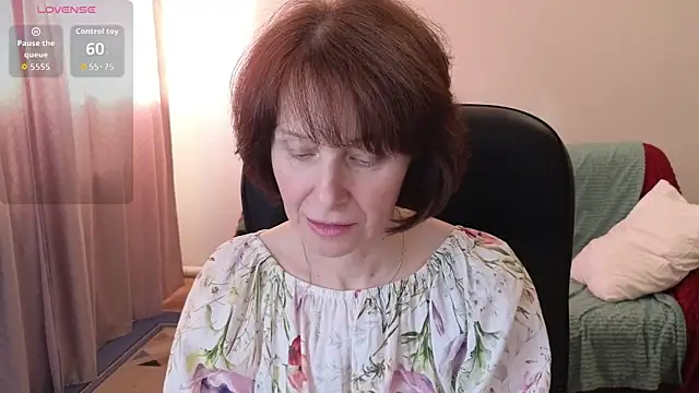 Lia Tito online show from 02/06/26, 07:48