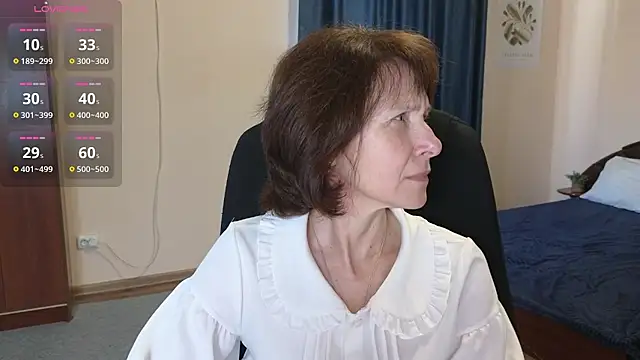 Snapshot of Lia_Tito chatting on 10/11/25, 05:52 Lia Tito online show from 10/11/25, 05:52