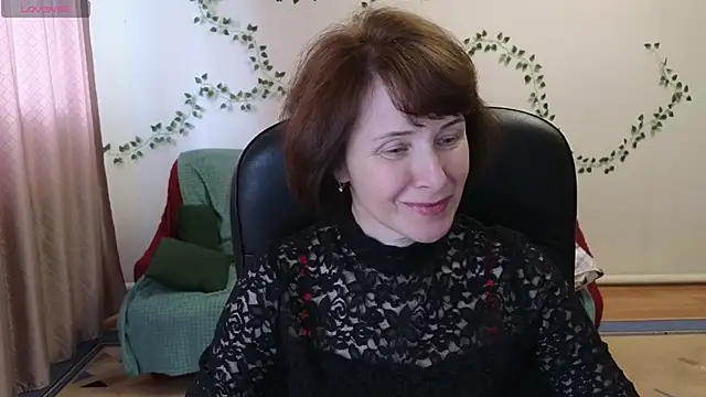 Lia Tito online show from 04/22/26, 10:22