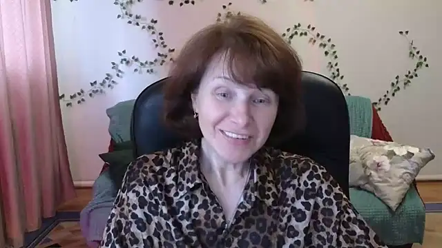 Lia Tito online show from 04/11/26, 07:38