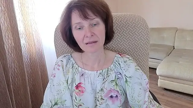 Snapshot of Lia_Tito chatting on 09/16/25, 12:28 Lia Tito online show from 09/16/25, 12:28