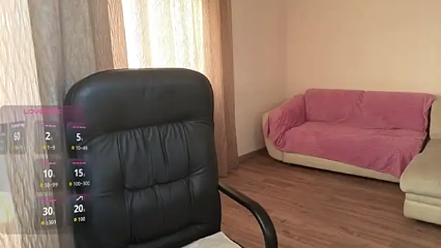 Snapshot of Lia_Tito chatting on 11/26/25, 05:40 Lia Tito online show from 11/26/25, 05:40