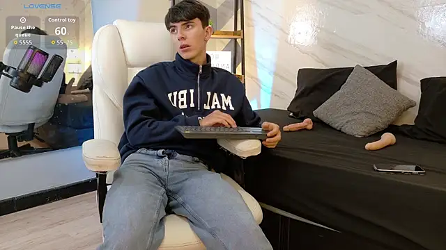 Snapshot of mathias_saenz chatting on 01/17/26, 07:50 mathias saenz online show from 01/17/26, 07:50