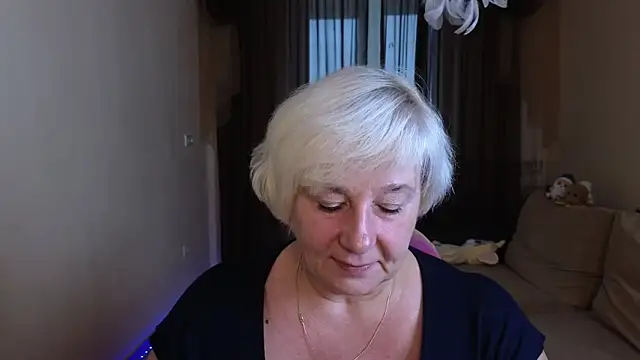 Milana Milky online show from 10/12/25, 06:15