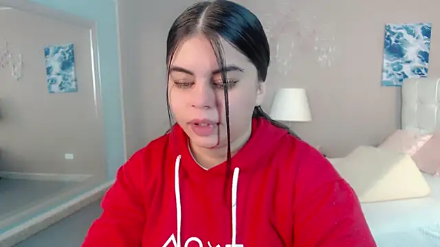 Snapshot of maddissonivanova chatting on 02/17/26, 07:11 maddissonivanova online show from 02/17/26, 07:11