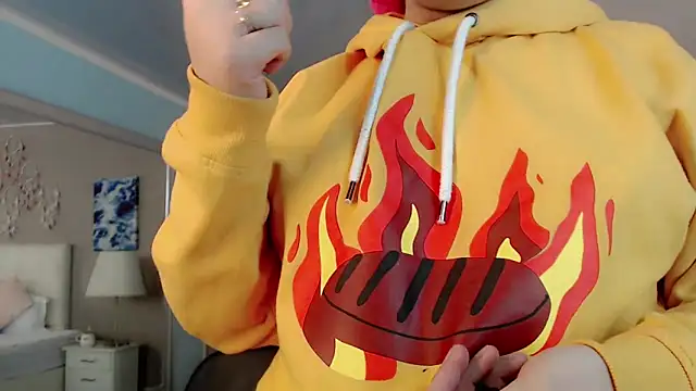 maddissonivanova online show from 03/26/26, 07:12