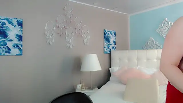 Snapshot of maddissonivanova chatting on 01/17/26, 07:06 maddissonivanova online show from 01/17/26, 07:06