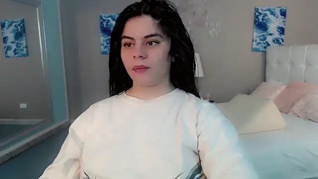 Snapshot of maddissonivanova chatting on 02/14/26, 07:03 maddissonivanova online show from 02/14/26, 07:03