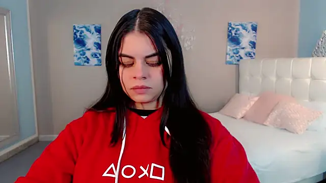 Snapshot of maddissonivanova chatting on 02/09/26, 07:12 maddissonivanova online show from 02/09/26, 07:12