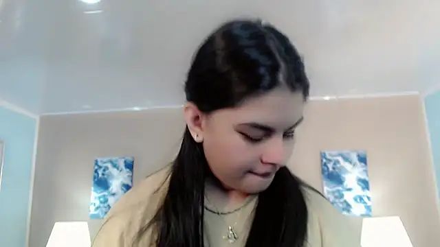 Snapshot of maddissonivanova chatting on 02/23/26, 07:03 maddissonivanova online show from 02/23/26, 07:03