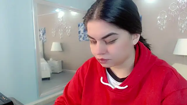 Snapshot of maddissonivanova chatting on 02/11/26, 07:03 maddissonivanova online show from 02/11/26, 07:03