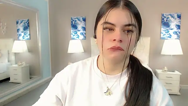 maddissonivanova online show from 12/16/25, 06:50