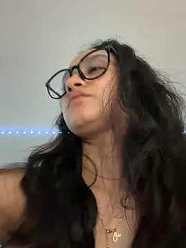 bbyhot2 online show from 06/03/26, 04:57