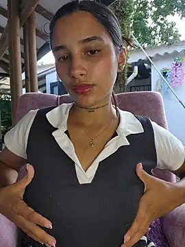 Lorena Mcfly online show from 10/27/25, 12:50