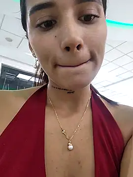 Lorena Mcfly online show from 09/19/25, 01:48