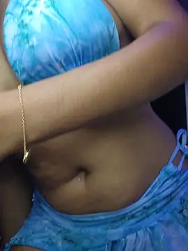 Lorena Mcfly online show from 02/01/26, 09:07