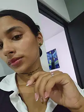 Lorena Mcfly online show from 10/24/25, 12:48