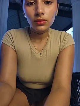 Lorena Mcfly online show from 04/27/26, 12:58