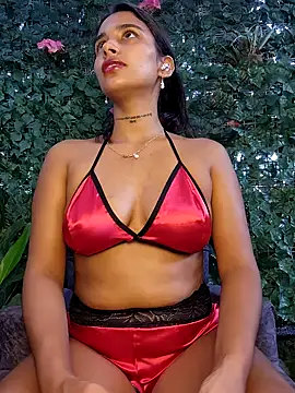 Lorena Mcfly online show from 09/29/25, 01:06