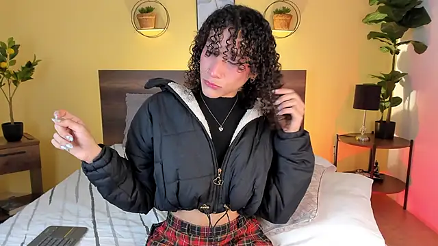 CamilleGrace online show from 11/21/25, 01:10
