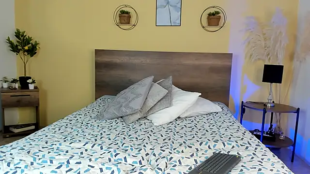 CamilleGrace online show from 09/20/25, 12:54