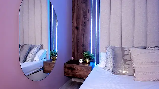 LucySalvatore  online show from 11/14/25, 04:43