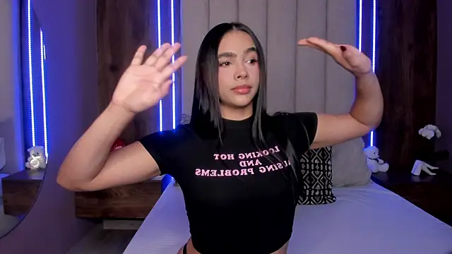 LucySalvatore  online show from 04/11/26, 03:03