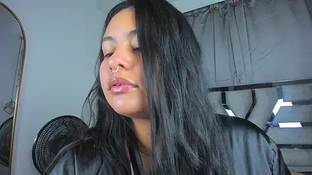 Snapshot of SamaelAndLilitt chatting on 07/17/26, 10:56 SamaelAndLilitt online show from 07/17/26, 10:56