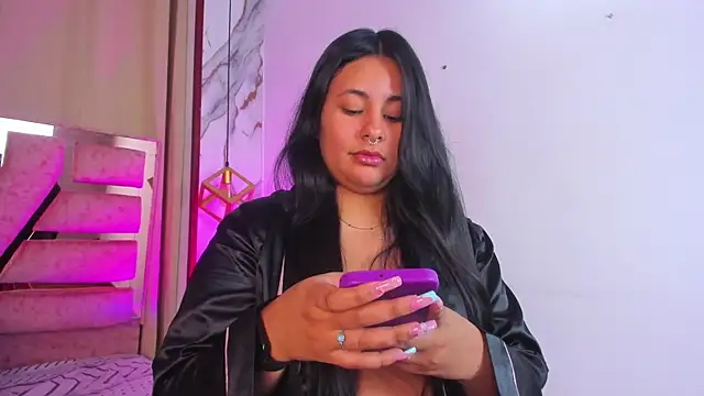 Snapshot of SamaelAndLilitt chatting on 02/13/26, 03:50 SamaelAndLilitt online show from 02/13/26, 03:50