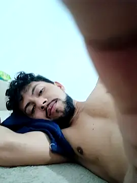 Snapshot of ArturrAlvs chatting on 04/07/26, 05:09 ArturrAlvs online show from 04/07/26, 05:09