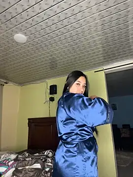 Snapshot of BELLAALEJA chatting on 11/07/25, 09:30 BELLAALEJA online show from 11/07/25, 09:30