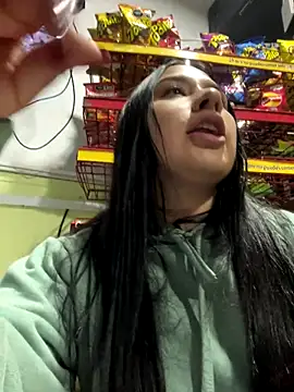 Snapshot of BELLAALEJA chatting on 12/21/25, 08:49 BELLAALEJA online show from 12/21/25, 08:49