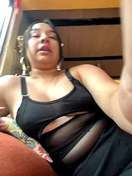 Snapshot of BELLAALEJA chatting on 09/14/25, 08:20 BELLAALEJA online show from 09/14/25, 08:20