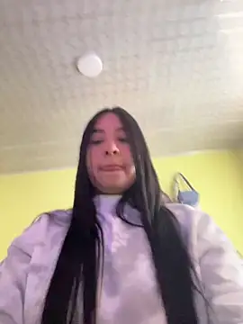 BELLAALEJA online show from 03/16/26, 04:32