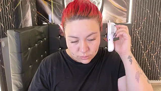 Witch Scarlet online show from 04/12/26, 01:09