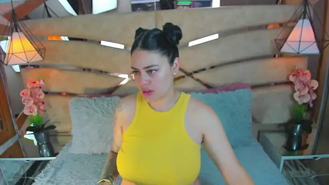 pamemiller1 online show from 02/15/26, 11:09